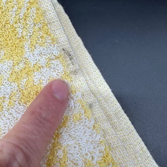 Vintage Yellow Floral Checkered Towel Set Blue White Flowers Cottage Santens USA - Picture 6 of 10